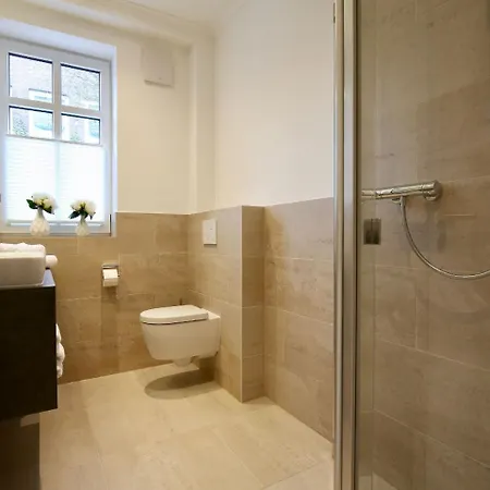 아파트 Kleine Charlotte - Traumwohnung Mit Terrasse Fuer 4 Personen