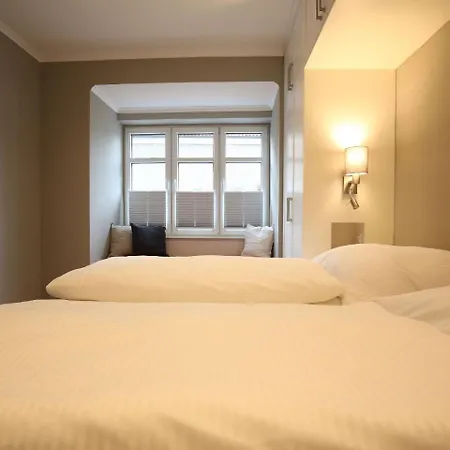 Kleine Charlotte - Traumwohnung Mit Terrasse Fuer 4 Personen *