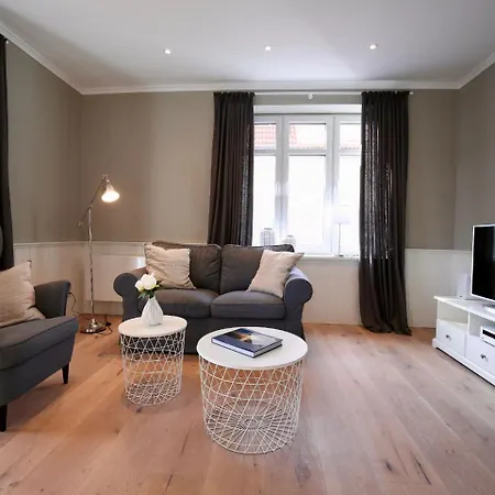 Kleine Charlotte - Traumwohnung Mit Terrasse Fuer 4 Personen *