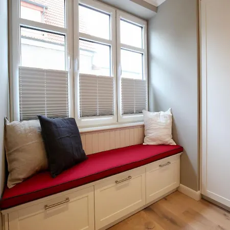 Kleine Charlotte - Traumwohnung Mit Terrasse Fuer 4 Personen *